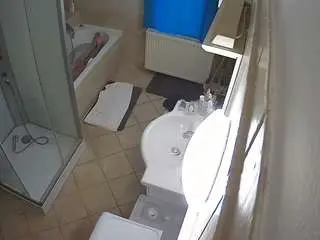 Voyeurcam-julmodels-bath-2nd-2  live sex cam