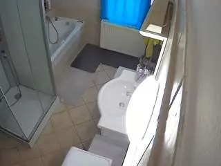 Voyeurcam-julmodels-bath-2nd-2  live sex cam