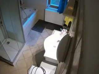 Voyeurcam-julmodels-bath-2nd-2  live sex cam