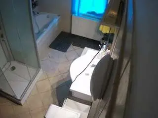 Voyeurcam-julmodels-bath-2nd-2  live sex cam