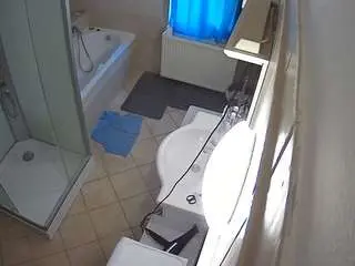 Voyeurcam-julmodels-bath-2nd-2  live sex cam