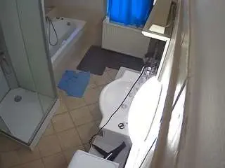 Voyeurcam-julmodels-bath-2nd-2  live sex cam