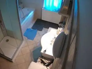 Voyeurcam-julmodels-bath-2nd-2  live sex cam