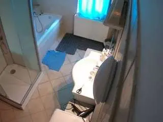 Voyeurcam-julmodels-bath-2nd-2  live sex cam