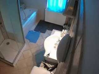 Voyeurcam-julmodels-bath-2nd-2  live sex cam