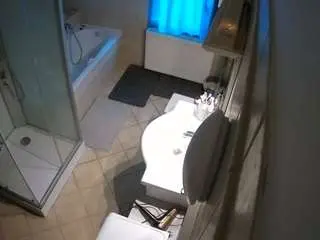 Voyeurcam-julmodels-bath-2nd-2  live sex cam