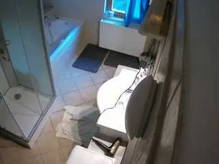 Voyeurcam-julmodels-bath-2nd-2  live sex cam