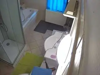 Voyeurcam-julmodels-bath-2nd-2  live sex cam