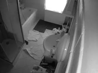 Voyeurcam-julmodels-bath-2nd-2  live sex cam