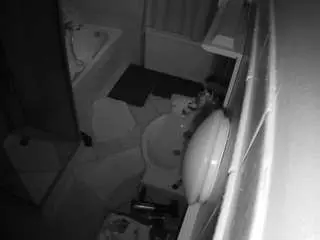 Voyeurcam-julmodels-bath-2nd-2  live sex cam