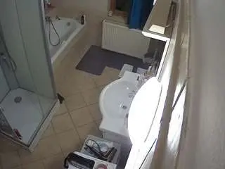 Voyeurcam-julmodels-bath-2nd-2  live sex cam