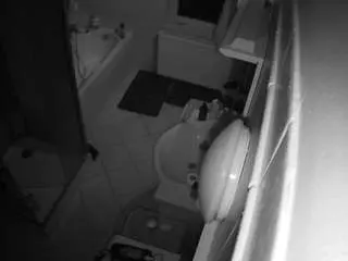 Voyeurcam-julmodels-bath-2nd-2  live sex cam
