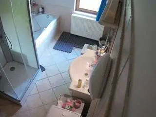 Voyeurcam-julmodels-bath-2nd-2  live sex cam