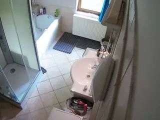 Voyeurcam-julmodels-bath-2nd-2  live sex cam