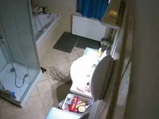 Voyeurcam-julmodels-bath-2nd-2  live sex cam