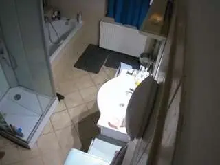 Voyeurcam-julmodels-bath-2nd-2  live sex cam