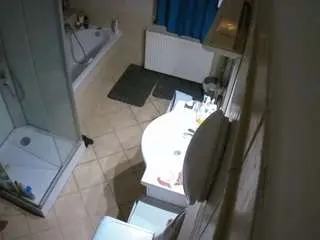 Voyeurcam-julmodels-bath-2nd-2  live sex cam