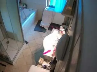 Voyeurcam-julmodels-bath-2nd-2  live sex cam