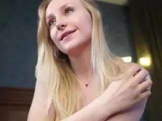 Ashlytokuoka  live sex cam