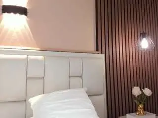 Avymilton  live sex cam