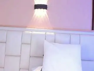 Avymilton  live sex cam