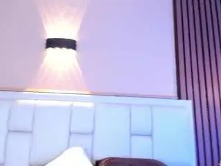 Avymilton  live sex cam
