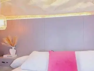 Avymilton  live sex cam