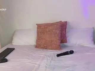 Bella1207  live sex cam
