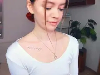 Jackichavoustie  live sex cam