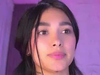 Kaillyn-r  live sex cam