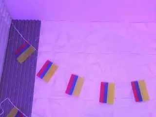Kaillyn-r  live sex cam