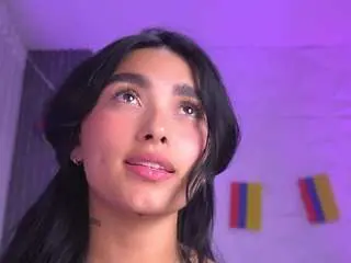 Kaillyn-r  live sex cam