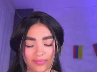 Kaillyn-r  live sex cam