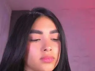 Kaillyn-r  live sex cam
