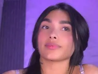 Kaillyn-r  live sex cam