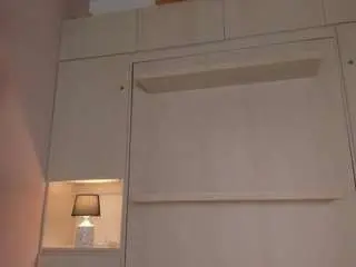 Oshwn  live sex cam