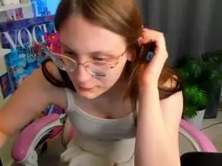 Queenmilena  live sex cam