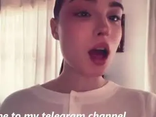 Robertojoslyn  live sex cam