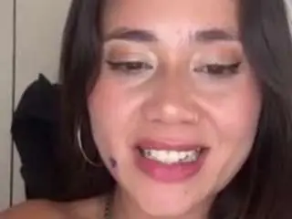Imrebecca  live sex cam