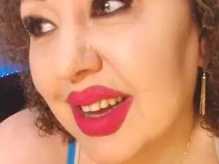 Yourbustykatty  live sex cam