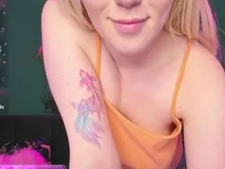 Fluffymonica  live sex cam