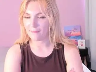 Fluffymonica  live sex cam