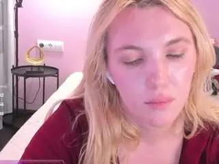 Fluffymonica  live sex cam