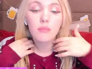 Fluffymonica  live sex cam