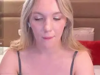 Fluffymonica  live sex cam