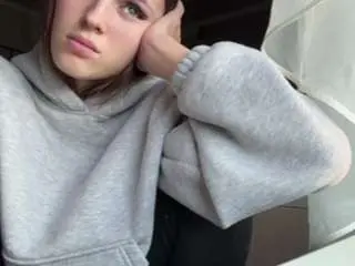 Lakiadunkel  live sex cam