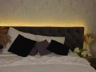 Michelle-blond  live sex cam