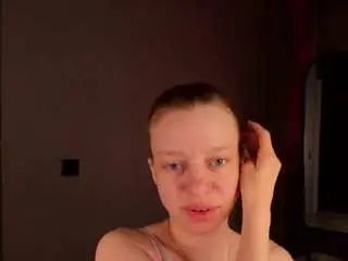 Michelle-blond  live sex cam