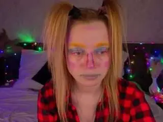 Michelle-blond  live sex cam