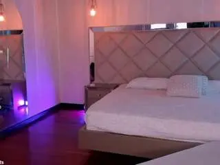 Torisantos  live sex cam